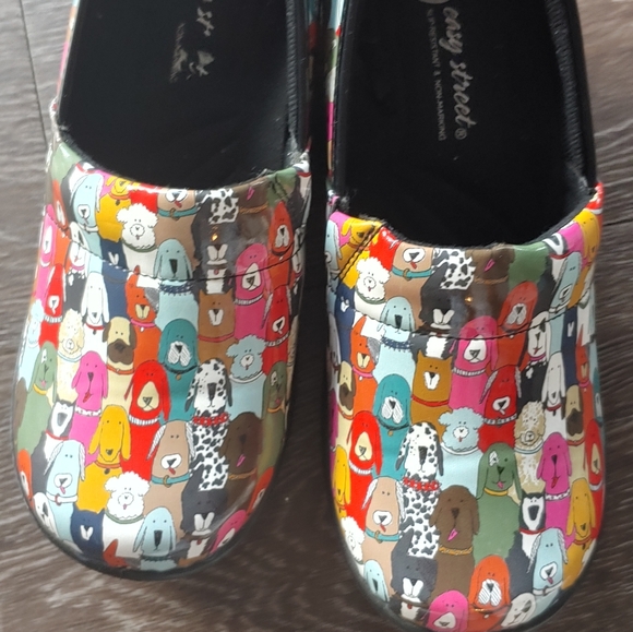 Easy Street Dog Clogs Slip on Shoes 8 - Picture 1 of 4